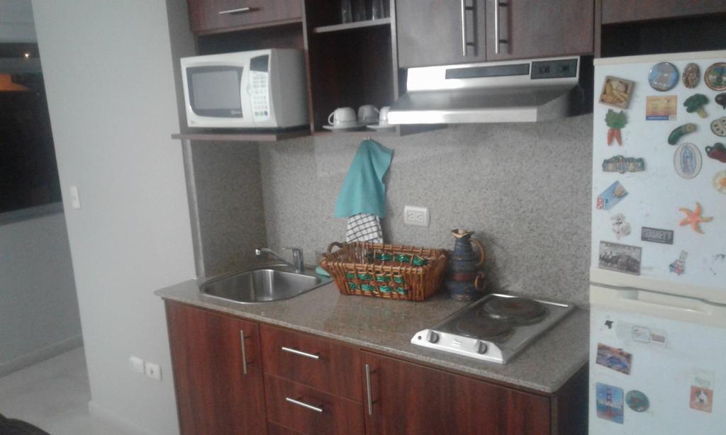 Puerto Santa Ana Suites Гуаякиль Экстерьер фото