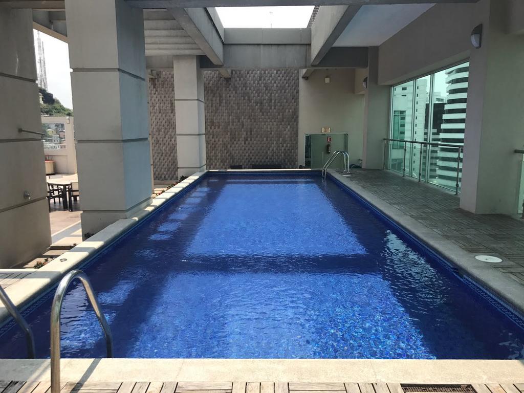 Puerto Santa Ana Suites Гуаякиль Экстерьер фото
